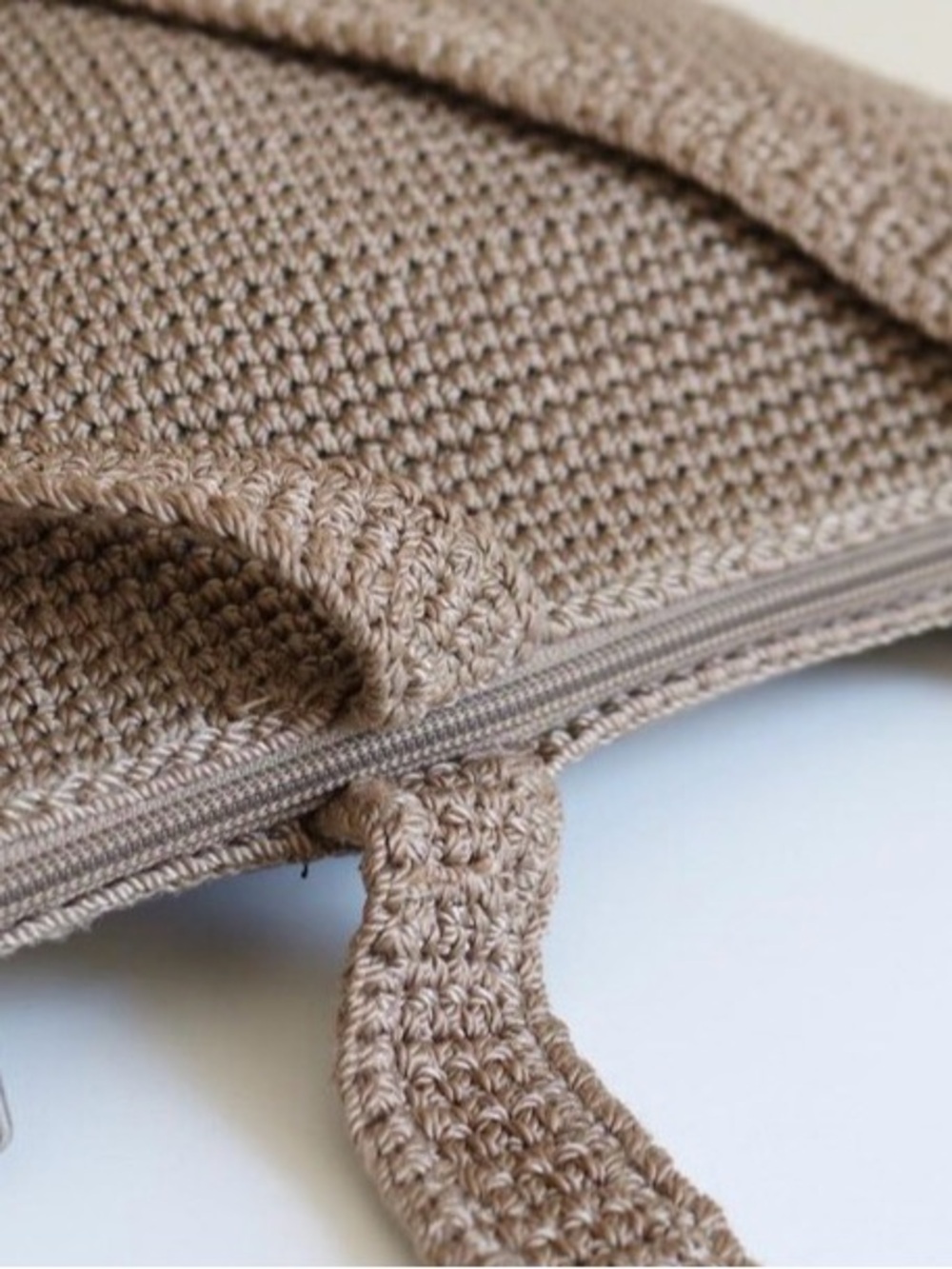 The Sak Y2k Crochet Women’s Shoulder Bag